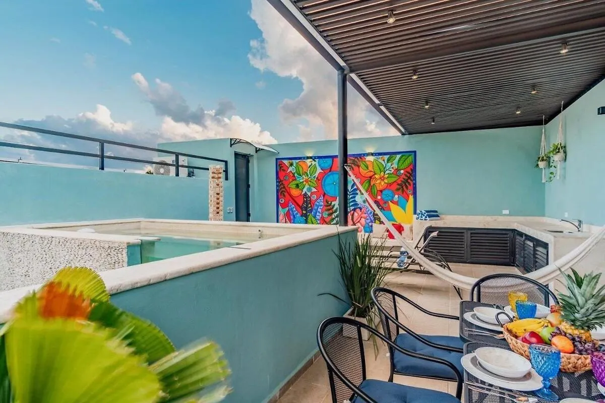 Holiday home Rincon Del Cielo Rooftop With Glass Walled Pool Merida
